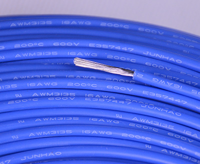 200�ȵ�о�轺�͸��µ���