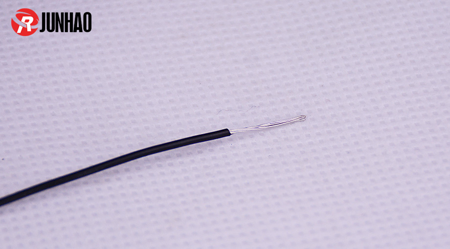 PFA���µ����߲�Ʒͼ